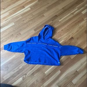 Under Armor Sweatshirt